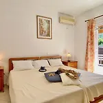 Seafront Ourania Apartment