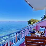 Apartament Seafront Ourania