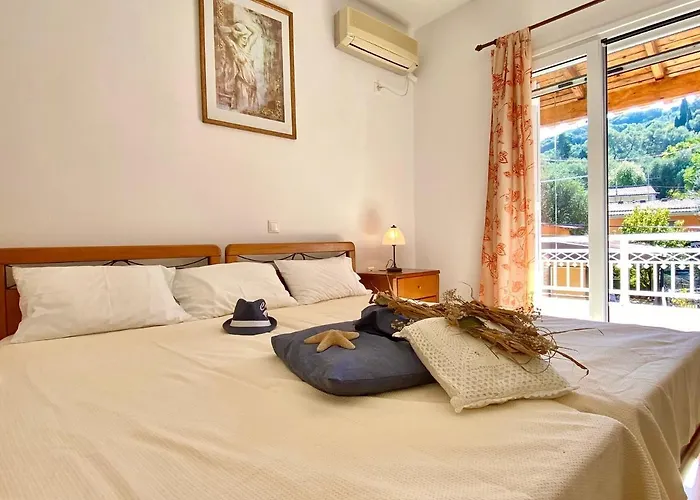 Apartamento Seafront Ourania Mesongí